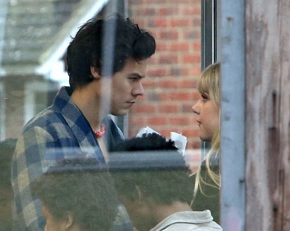 wmsrry's tweet photo. his eye contact...... oh my god https://t.co/KSMMa7cKtF