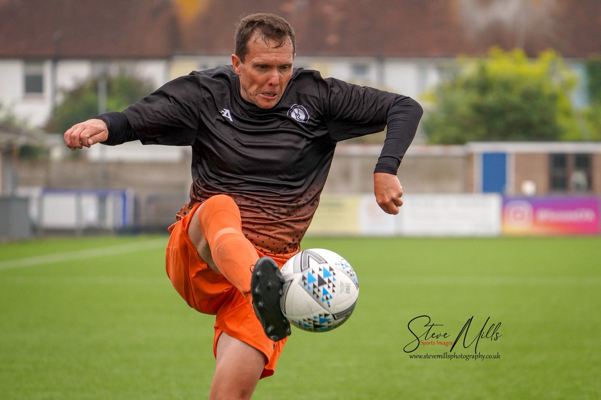 SteveMillsPhoto's tweet photo. Match Photo's | A few snaps from the #ssfl Div 3 Cup Final between @ValleyRovers_FC v @DacianUnited played at Sussex County FA on 20.06.21.
Valley Rovers running out 4-2 winners AET.

Full gallery to follow https://t.co/4GRYbx3C40