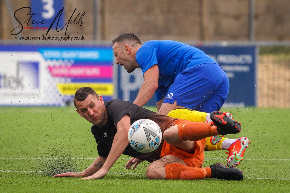 SteveMillsPhoto's tweet photo. Match Photo's | A few snaps from the #ssfl Div 3 Cup Final between @ValleyRovers_FC v @DacianUnited played at Sussex County FA on 20.06.21.
Valley Rovers running out 4-2 winners AET.

Full gallery to follow https://t.co/4GRYbx3C40