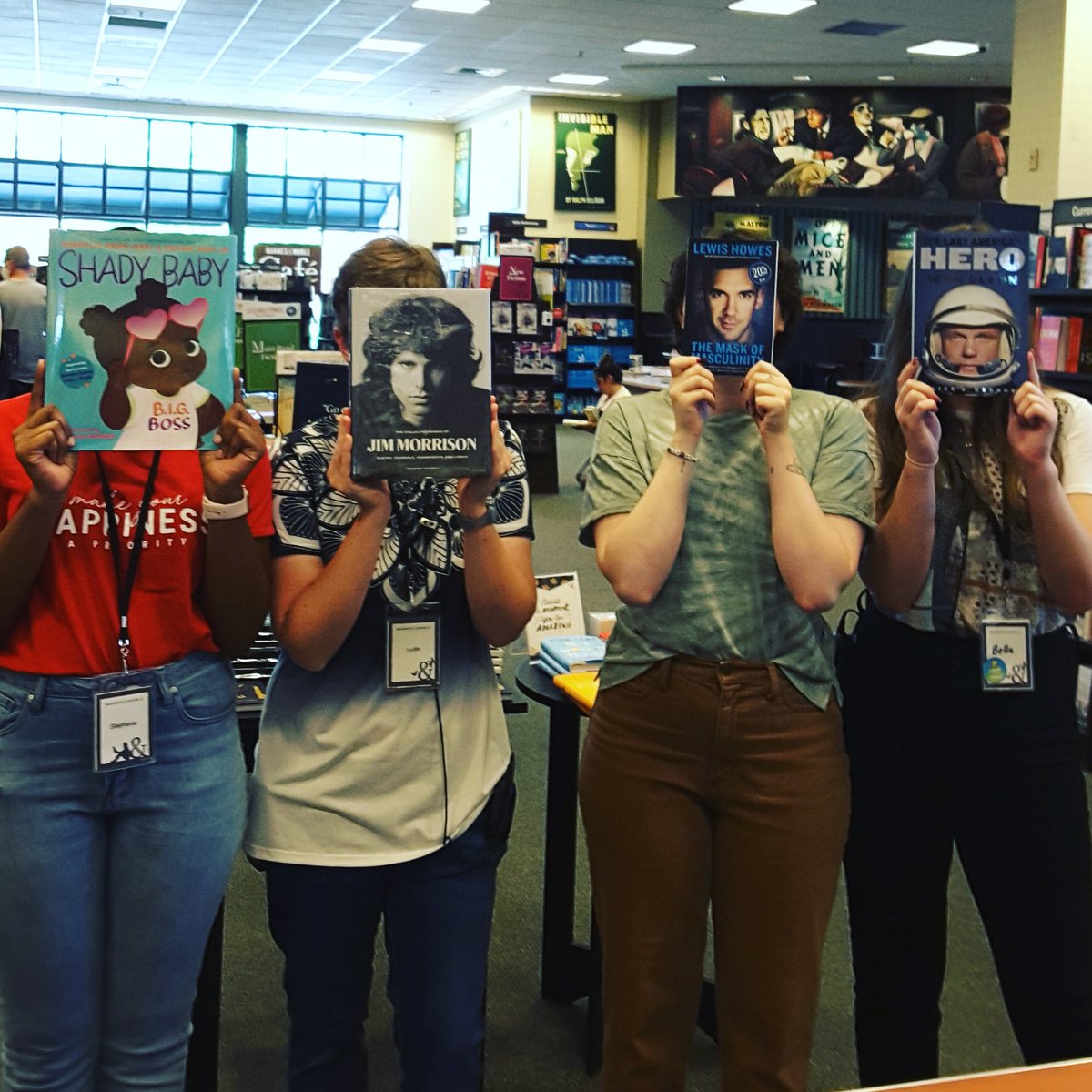 BNHamiltonNJ's tweet photo. We are ready to #FACE any challenge! 
#dadjokes! #happyfathersday 
.
.
.#BookLover #ILoveBooks #BNtheKnow #bookstagram #BNspired #BarnesandNoble #BNbuzz  #bookstoresareawesome #booknerd #bnbestyearyet #bookworm #BNHAMILTON #hamiltonnj #hamiltonnewjersey #makeourstoreyourstore https://t.co/KKCqH35FFw