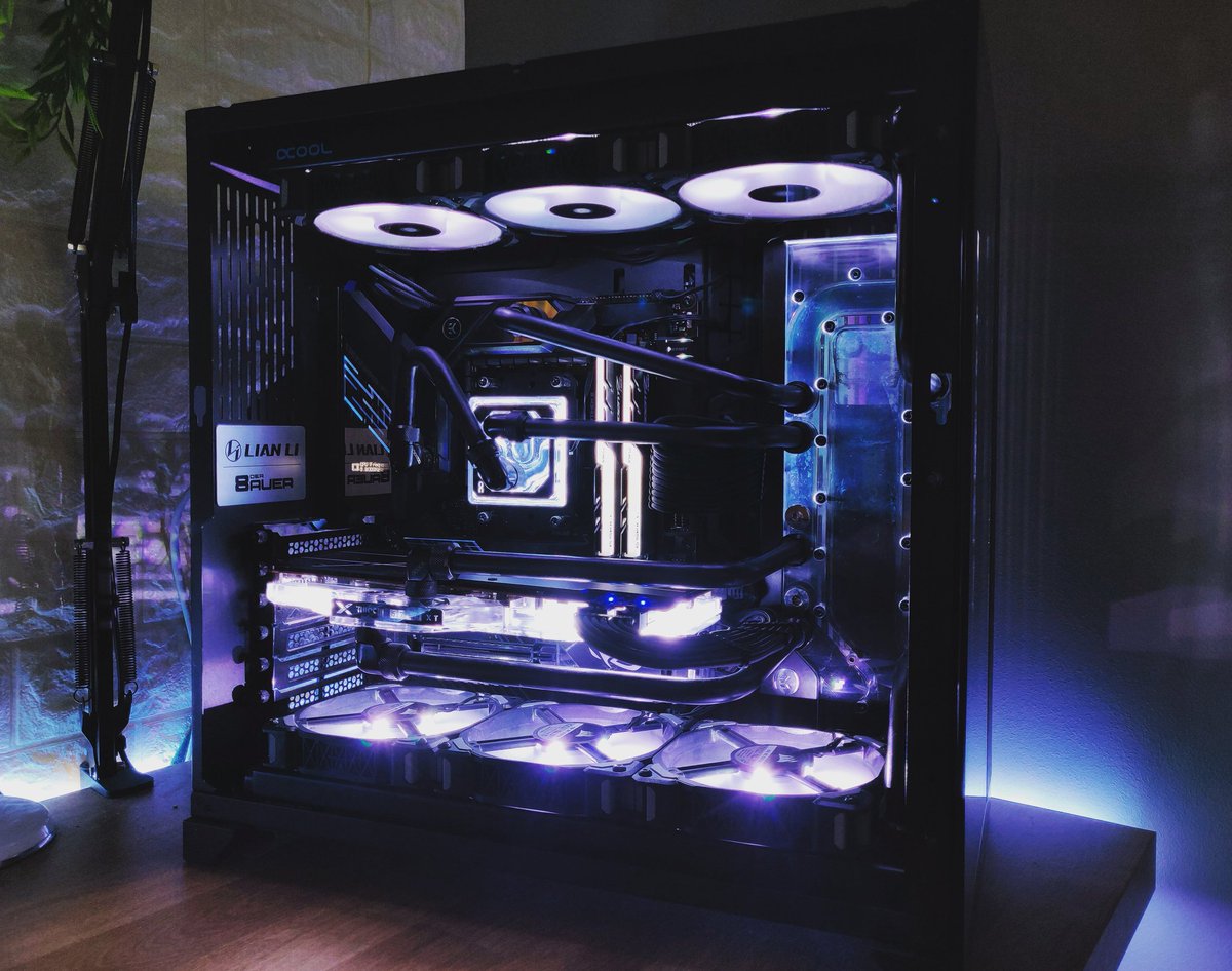 CryoWareUK's tweet photo. Project onslaught in its natural habitat. https://t.co/LYAzC2gPDL
