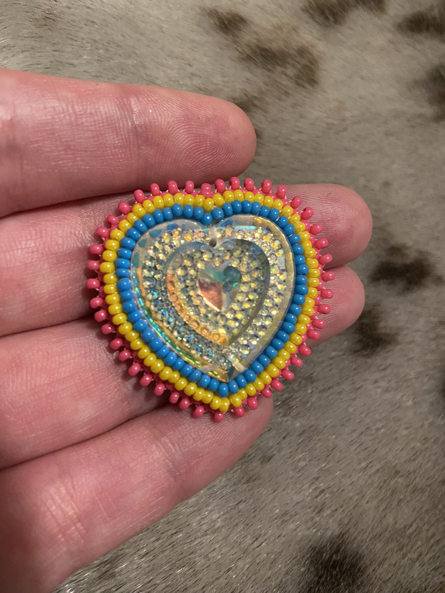 QuirkyInuk's tweet photo. My Etsy is my only source of income, so please check out my shop and consider buying something! Everything is currently just $25, and all Pride themed! I’ll be adding new things on Thursday https://t.co/3FmLAIgKuW

#IndigenousTipJar #IndigenousHistoryMonth #Pride #Pride2021 https://t.co/CMk1CLjagV