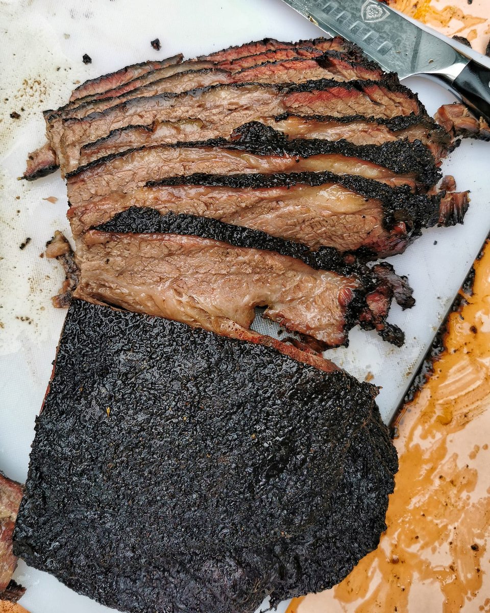 ArtustBBQ's tweet photo. Tried some lovely Warendale Wagyu brisket cooked up on the Cactus Jack from ProSmoke 🔥
Ended up throwing down a platter of bits with help from Spice Punch and MrRusselDaviesBBQ. Ran the Meater+ for the first time too and have to say I was impressed. Brisket was👌🏻 @Wdale_WagyuLtd https://t.co/TSv3cXZwdo