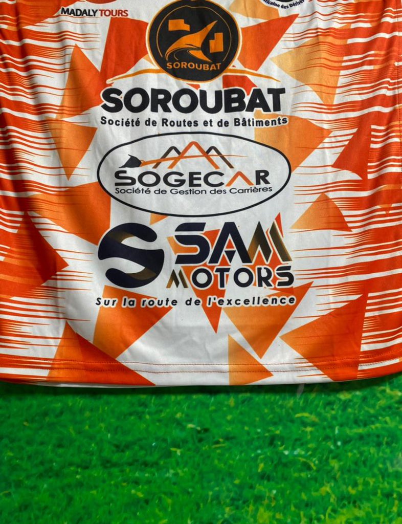 FCSANPEDRO1's tweet photo. 𝑵𝒐𝒕𝒓𝒆 𝒏𝒐𝒖𝒗𝒆𝒂𝒖 𝒎𝒂𝒊𝒍𝒍𝒐𝒕🧡🤍🖤

𝐋𝐞 𝐜𝐨𝐦𝐛𝐚𝐭 𝐜𝐨𝐧𝐭𝐢𝐧𝐮 📸😁🙌🏾

#SUPER_LIGUE_1 https://t.co/FQCyDqXOxB