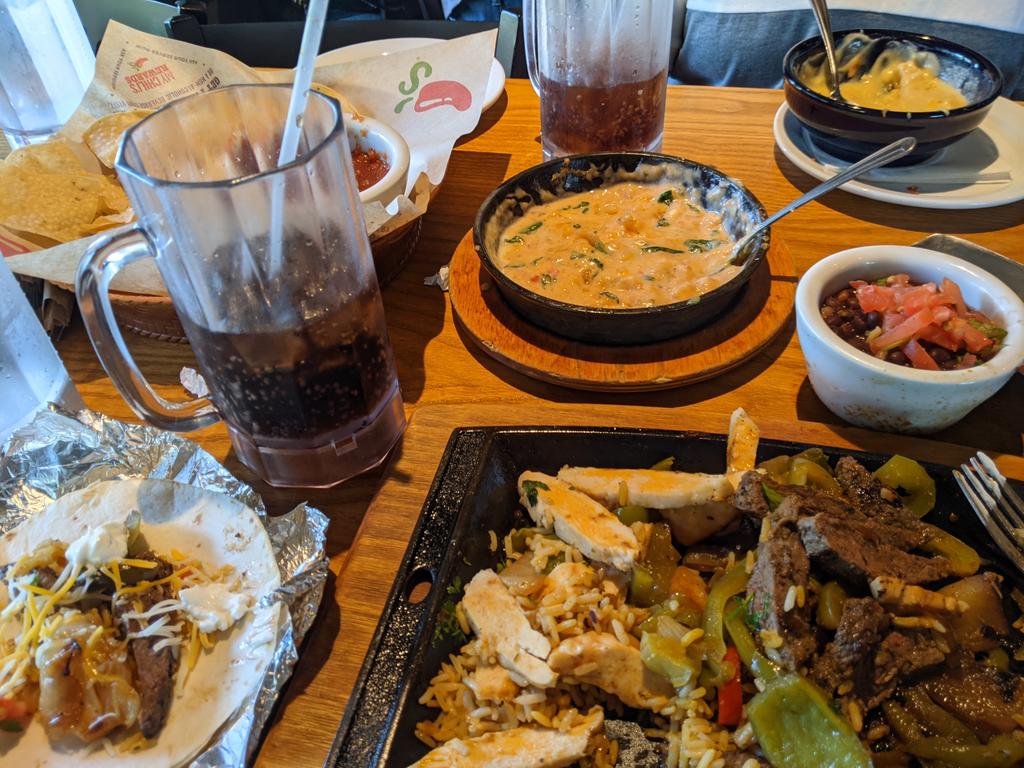 ricrison's tweet photo. Shelly treated me to Chili's for Father's Day, and boy it was good!!! Thanks baby!!! https://t.co/kwmdEsETe6