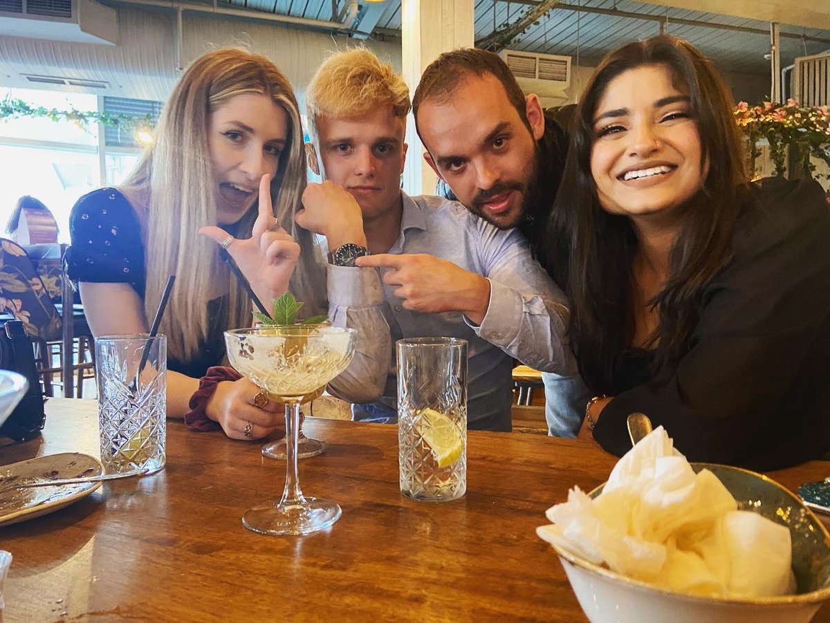 becca tweet media