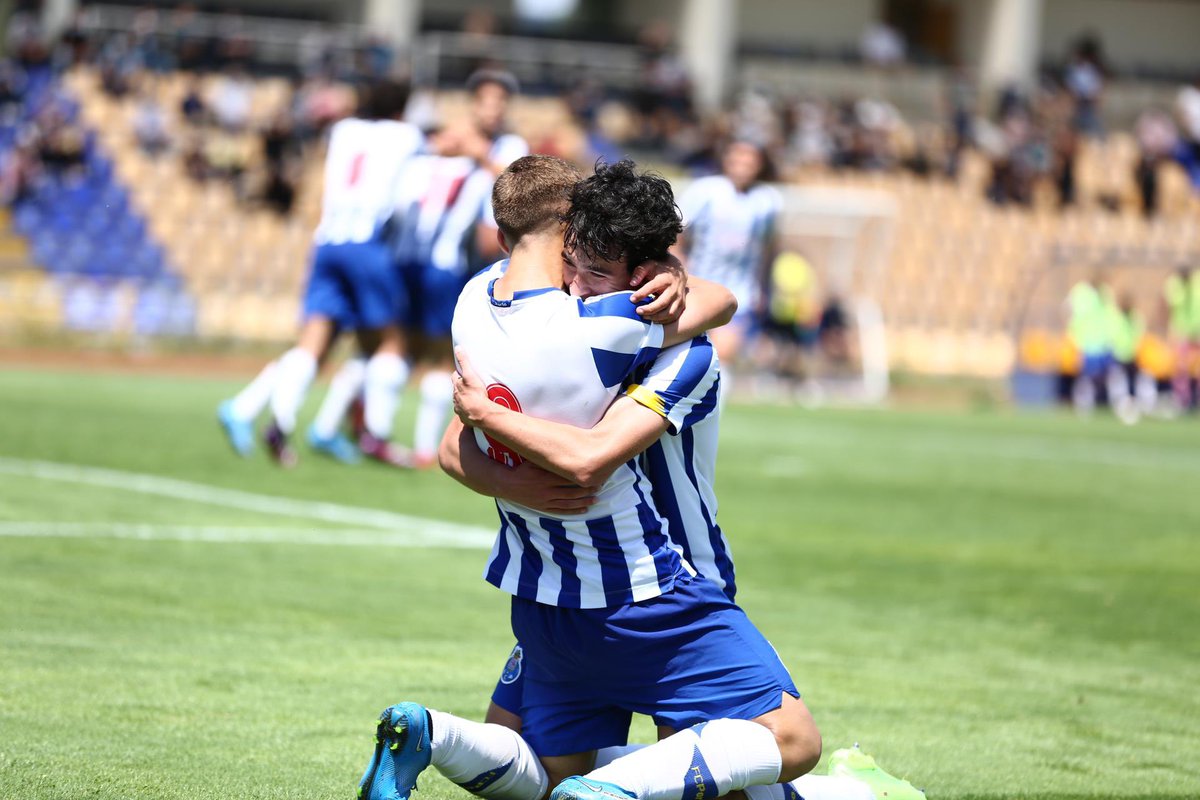 Futebol.
