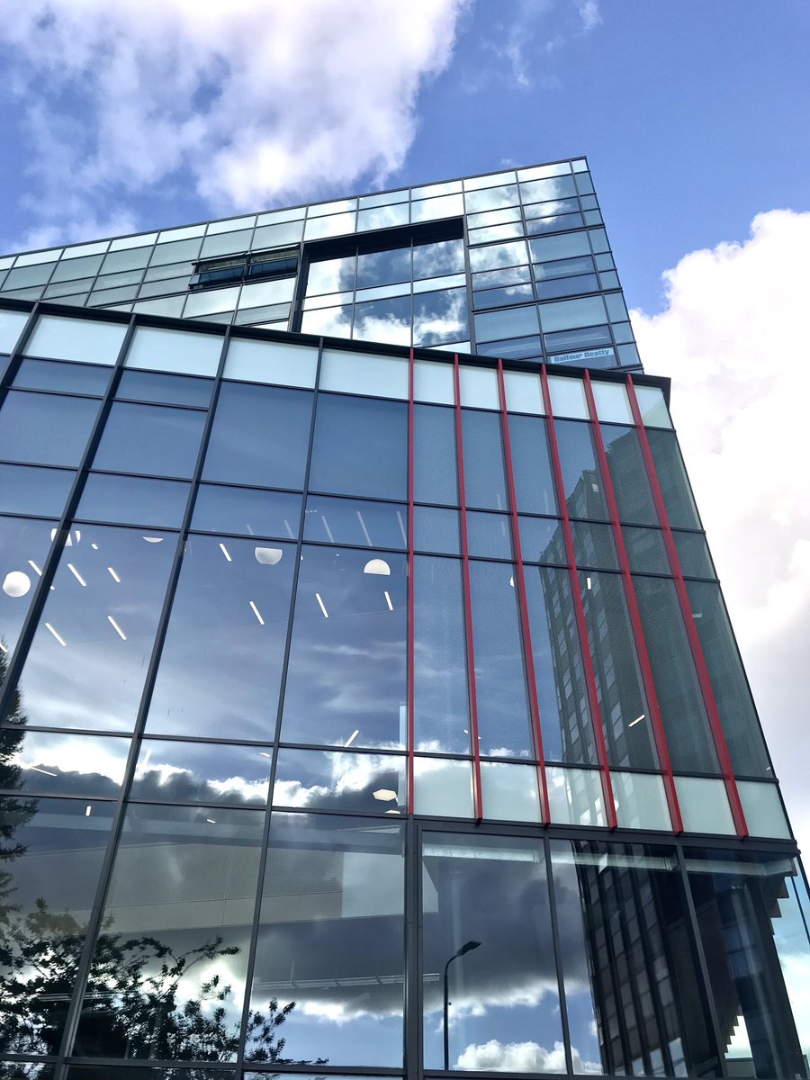 DReyesv's tweet photo. πThe former Colville Building, now fully refurbished and greatly transformed into the Learning & Teaching Building, ready to welcome the #Strathy community
β’
β’
β’
#Glasgow #Scotland #PhDLife #StrathLife #photooftheday #architecture #engineering #urbanism #buildings #crystals https://t.co/RstUy8u1Y8