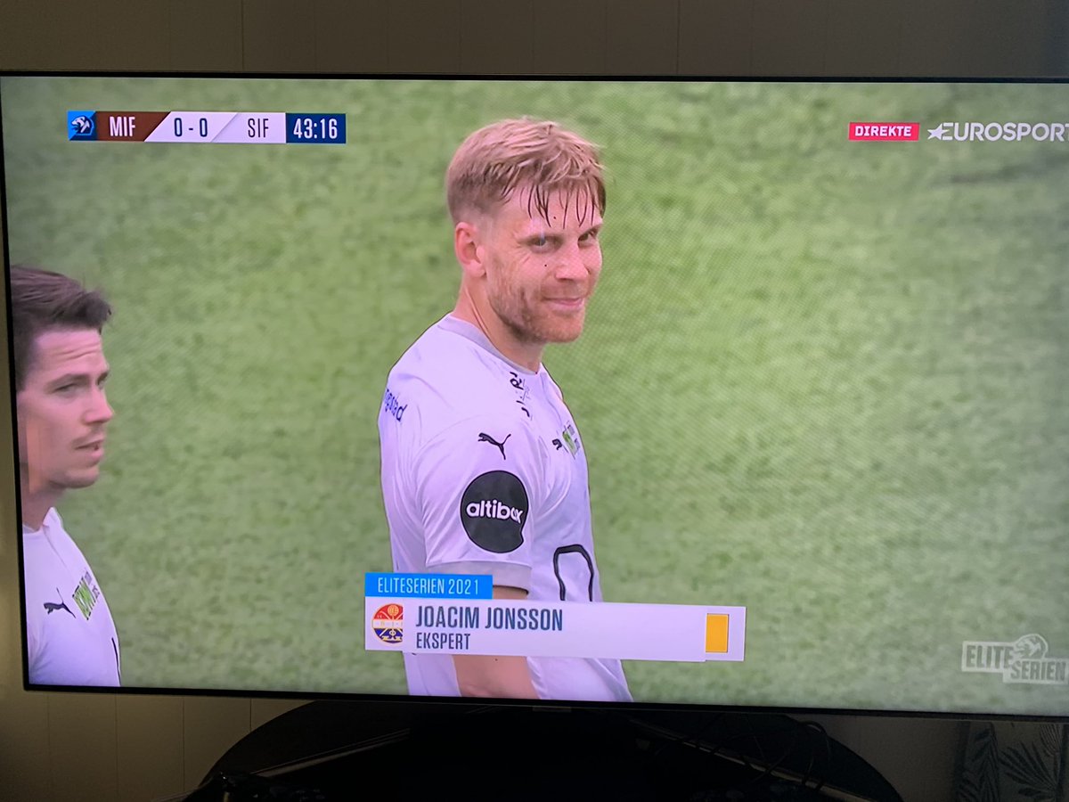 GunnarWoje's tweet photo. Et sjeldent gult kort til @Joacim_Jonsson https://t.co/wvl6eZW4ZM