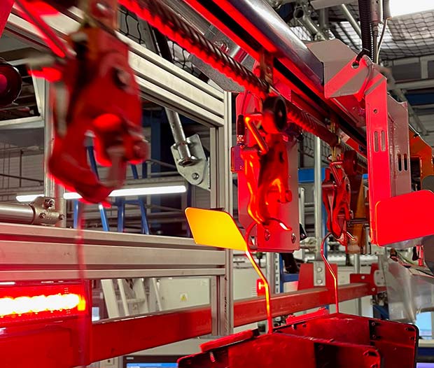 Warehouse_News's tweet photo. AMH prevents stock losses and reduces operator costs for international off-price fashion retailer https://t.co/Qls2mAJSU4 https://t.co/4J8rkCZmqo