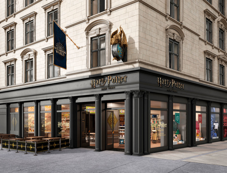 Hogwartssite's tweet photo. La primera tienda oficial de Harry Potter en el mundo ha abierto sus puertas en Nueva York. Tiene tres pisos y quince áreas diferentes, y algunos artículos son exclusivos del lugar 😍 https://t.co/cd4w8xO0fM