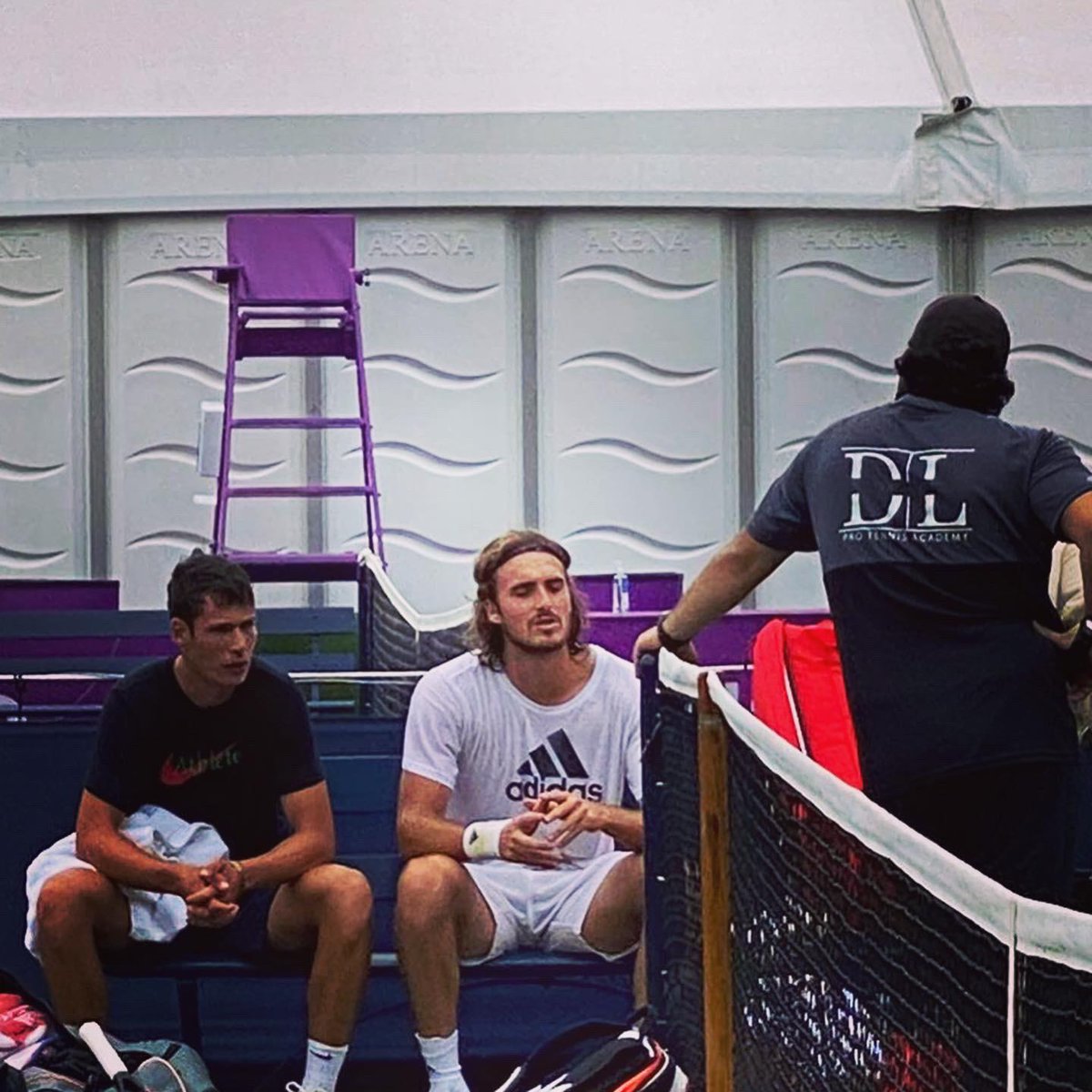 Great experience for @jparisparis practicing with <a href="/rolandgarros/">Roland-Garros</a> finalist and World Number 4  @stefanostsitsipas98 today on the grass. Fantastic opportunity to learn from one of the worlds best players, thanks for the opportunity Stef!

#britishtennis #tennis