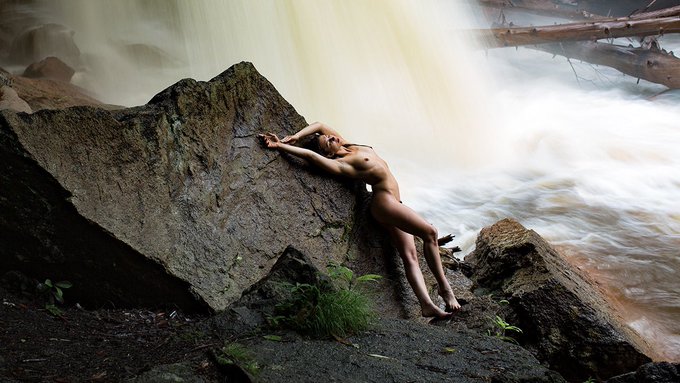 Waterfalls are my jam when it comes to art modeling. 📸 by Staunton Photo https://t.co/wZIKinOrH6<a href="/tag/naturalmedicine"class="tags"><span>#naturalmedicine</span></a>