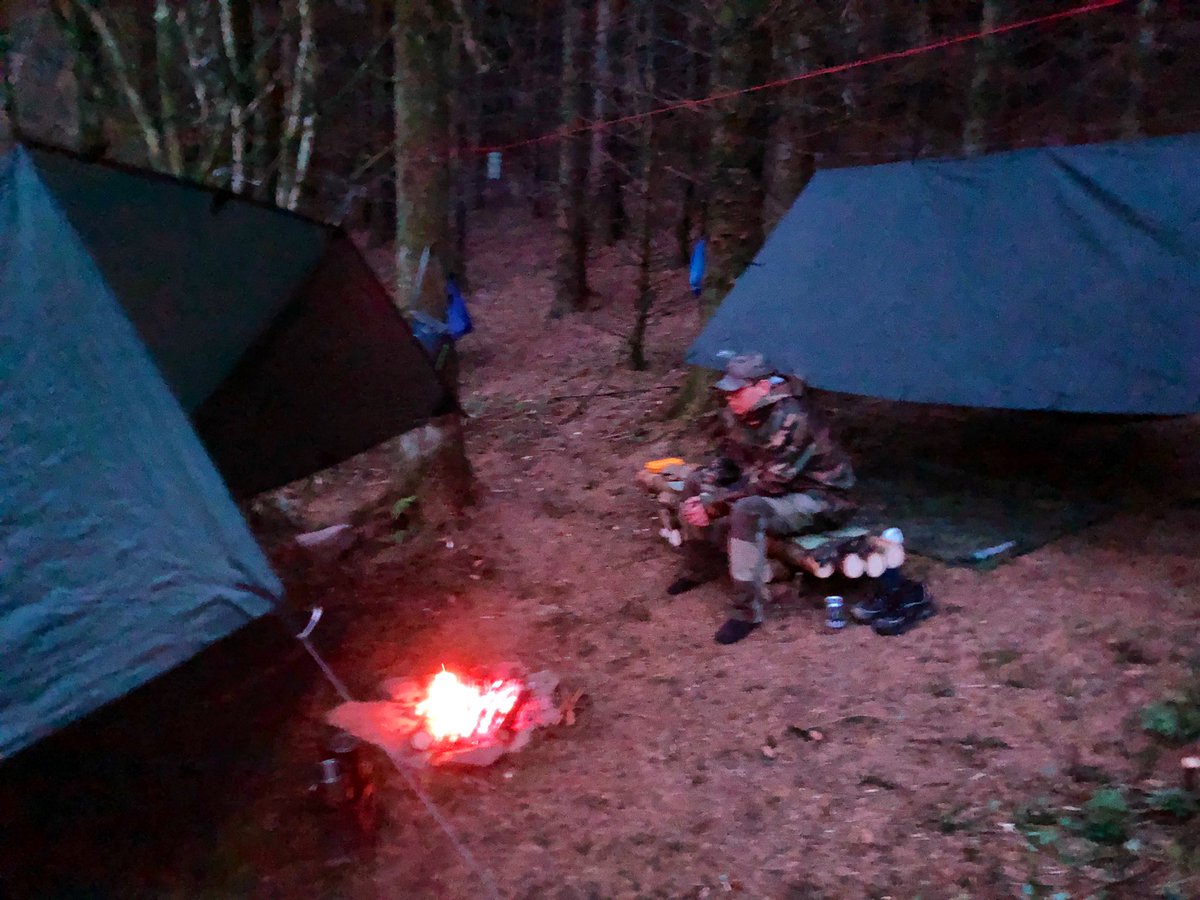 Carlow_Wild's tweet photo. Wild Camp with the nephew . Deadly craic 👊🏻 @BushcraftMag @BushcraftShow @Failte_Ireland @wildcampingint  #leavenotrace https://t.co/8ld9NZ9hHt