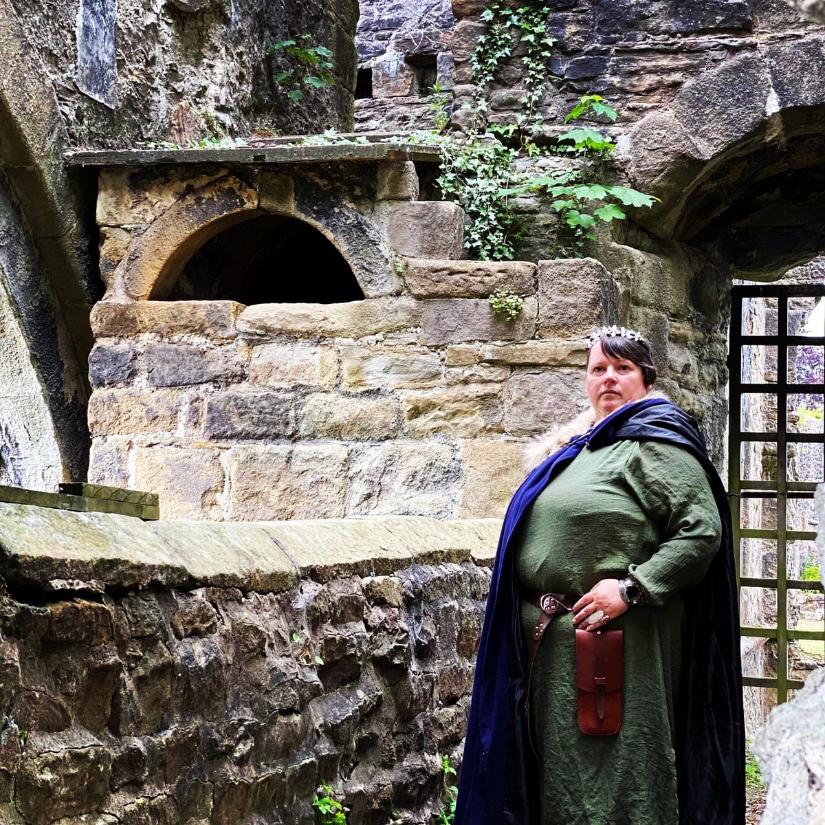 SharonSpinkAct's tweet image. It&apos;s time to say goodbye to another awesome character, as we wrapped on this powerful film yesterday. #saxonqueen #viking #filmingfun