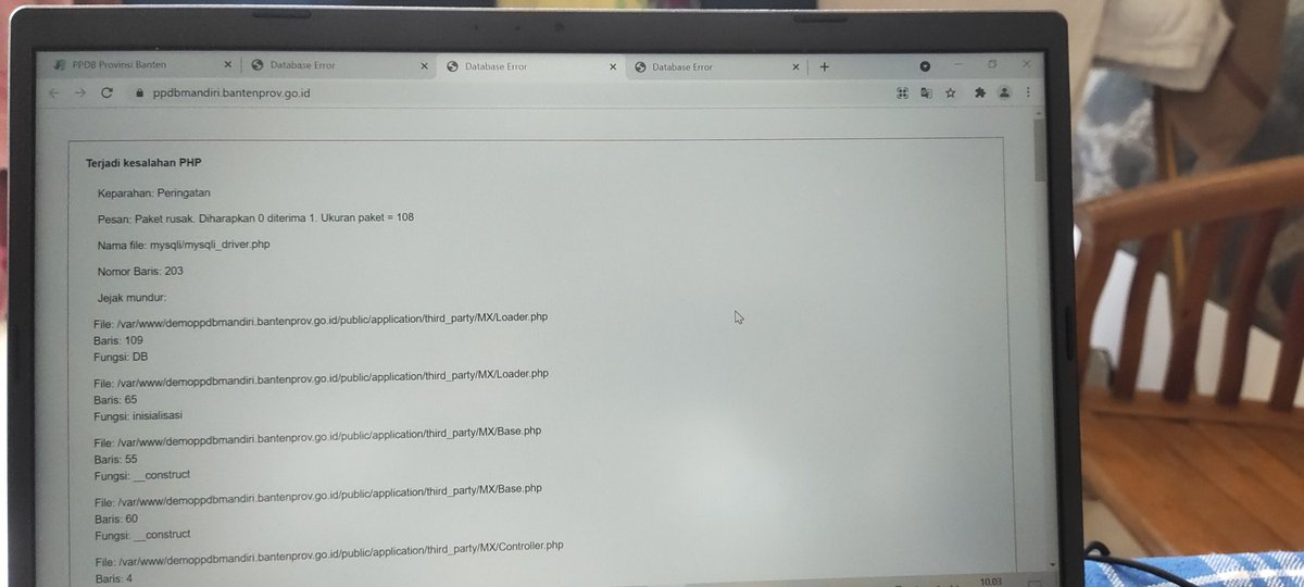 Lutfay's tweet photo. Gimana mau daftar online..hasilnya seperti ini terus PPDB BANTEN...Mohon bantuannya P Wahidin Halim.. https://t.co/dmxuKeSzpB