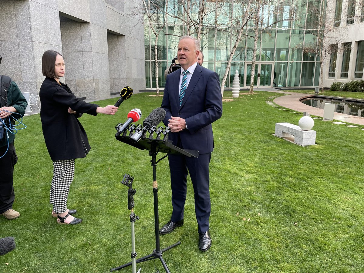 pablovinales's tweet image. Opposition Leader, Anthony Albanese: “The rolling of Michael McCormack, a decent human being, by Barnaby Joyce, represents the sixth combination of PM and DPM under the eight long years of this government. It's a vote of no confidence in their own government.” @SBSNews #auspol