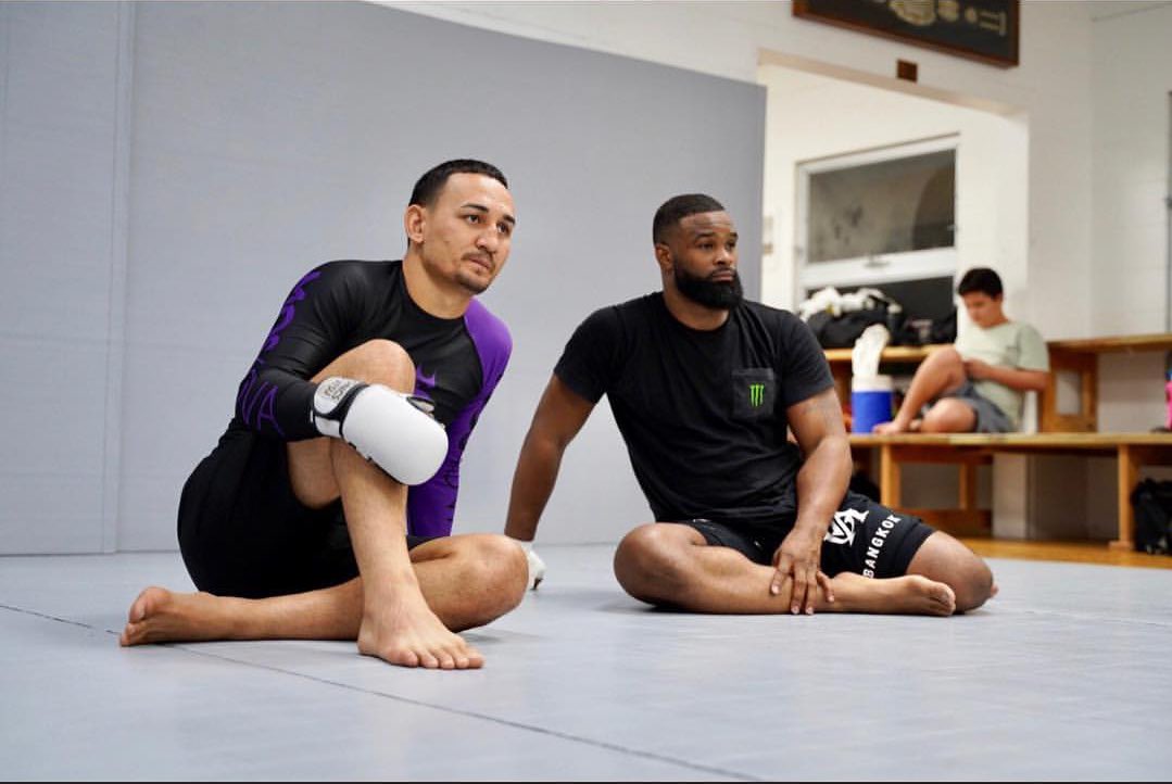 xTHECHOSEN0NE's tweet photo. Congratulations bro. You went out there and you showed ‘em the type of monster you can be! I fear for the rest of them dudes at 155. Keep that same energy every time and nobody is gonna be able to stop you. 💯 

PS. Let’s get that work in soon.

#GodsAmongstMen #BlessedIsBest https://t.co/2M8ZojUYqy