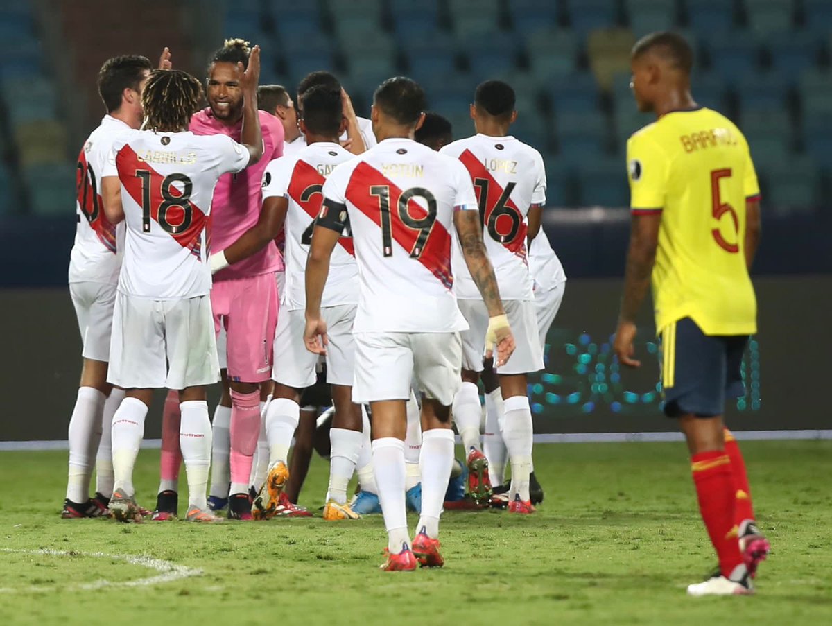SeleccionPeru's tweet photo. ¡Una alegría incontrolable! 😍

¡Gracias por este triunfo en un día tan especial, muchachos! ❤️

#UnidosPorNuestrosColores
#ArribaPerú 💪🏻 https://t.co/xZGe2ZnC5r