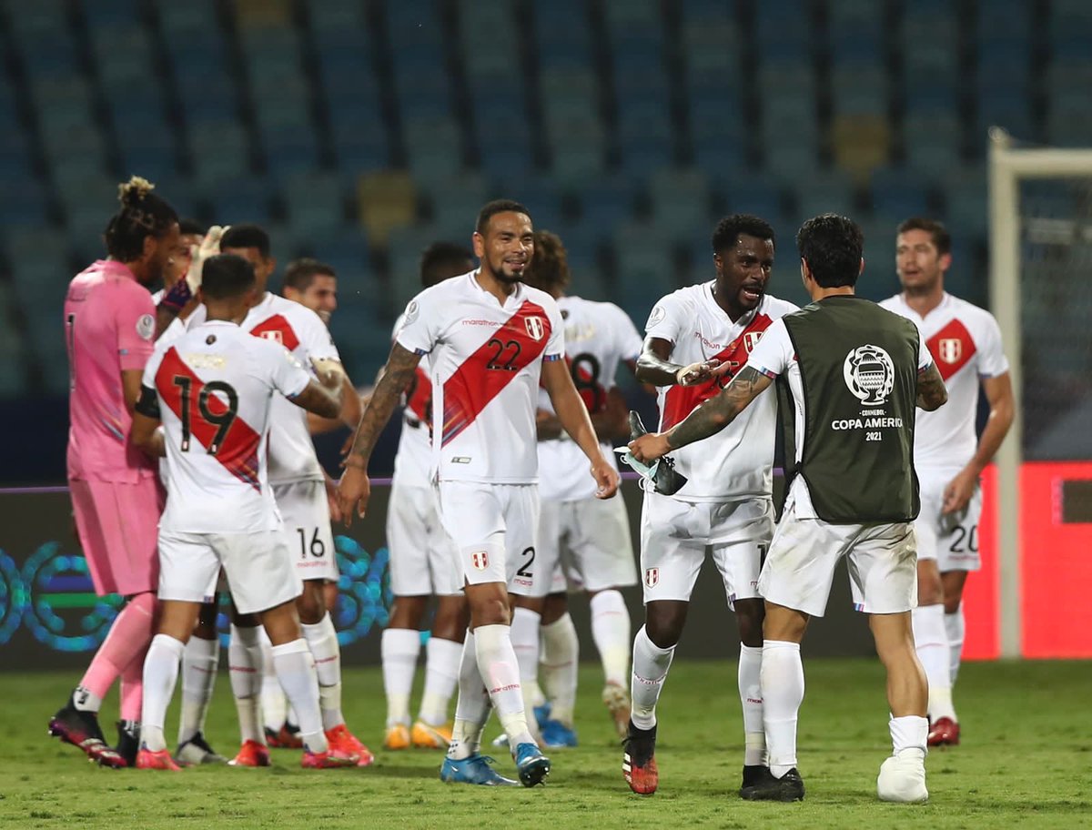 SeleccionPeru's tweet photo. ¡Una alegría incontrolable! 😍

¡Gracias por este triunfo en un día tan especial, muchachos! ❤️

#UnidosPorNuestrosColores
#ArribaPerú 💪🏻 https://t.co/xZGe2ZnC5r