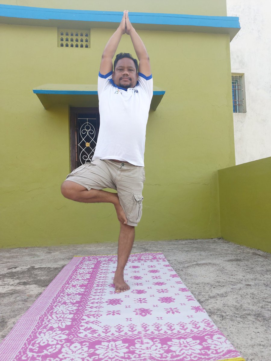 CSCSPVSONEPUR1's tweet photo. Yoga is the key of flexibility .

#cscpeyoga 
#InternationalYogaDay2021 
#YogaForHealth 
#BeWithYogaBeAtHome 
#YogaForAll 
@SwornaprabhaSi1 
@OdishaSpv 
@dintya15 https://t.co/WG394l5xiX
