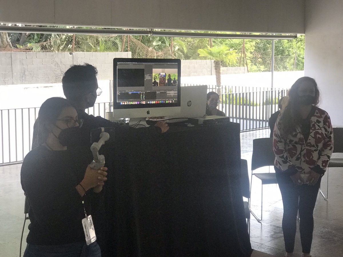 iluminet's tweet photo. El esfuerzo que han hecho muchísimas personas y organizaciones para lograr hacer tantos eventos diversos. Especialmente Cecilia Ramos y Ma Teresa Pérez, Brenda Castillo y tantos más  @LuxAbyssi #zeraus @mmacjs @IESseccionmexic  etc etc #DILMX  @ierunam @MuseodelaLuz https://t.co/qaasojpbeJ