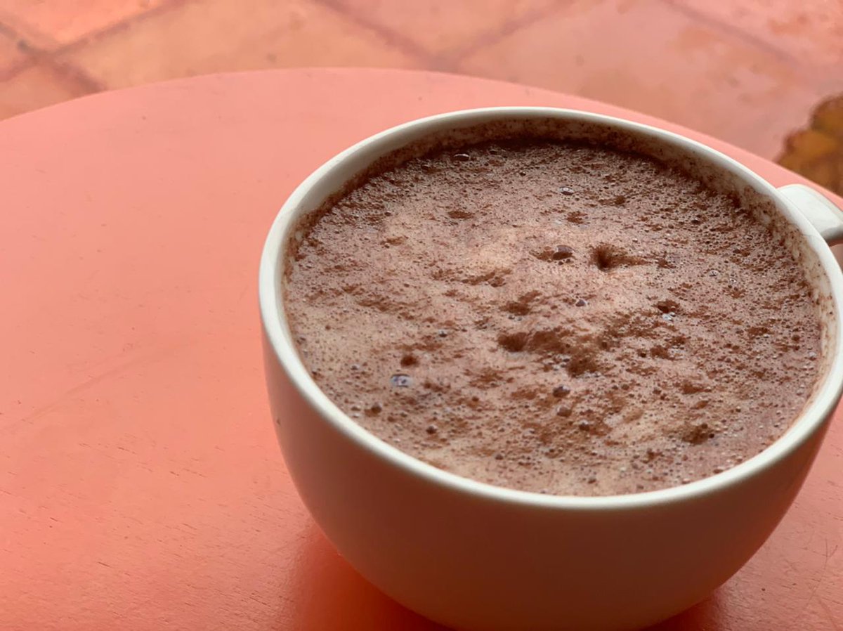muwad_'s tweet photo. Ça vous dirait un petit chocolat de dimanche ? 🍫

#chcolate #cacao #cocoa #choclate ##café #coffee #colombia #jbalvin #muwad https://t.co/FI91S9vVix