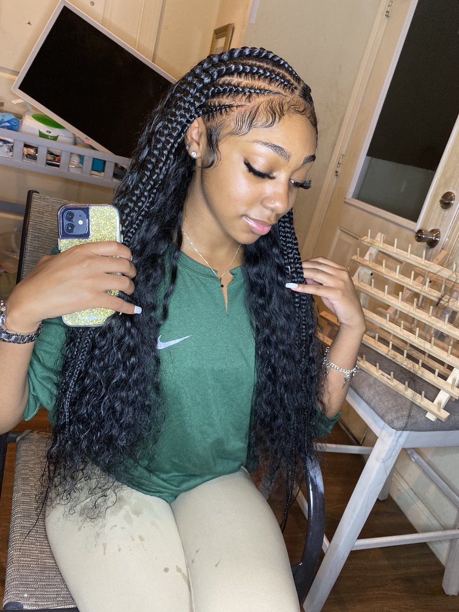 simpjayy_'s tweet photo. if you ain’t booking w/ me .. then who you booking with? 😍 link in bio!
•
•
•
•
#htxhair #409hair #edges #stichbraids #houstonplug #HairTwitter https://t.co/X5YPP41pxf