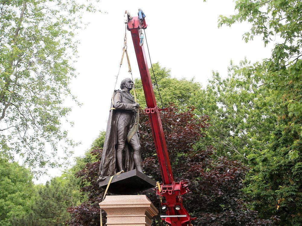 Kingston Sir John A. Macdonald statue removed from City Park