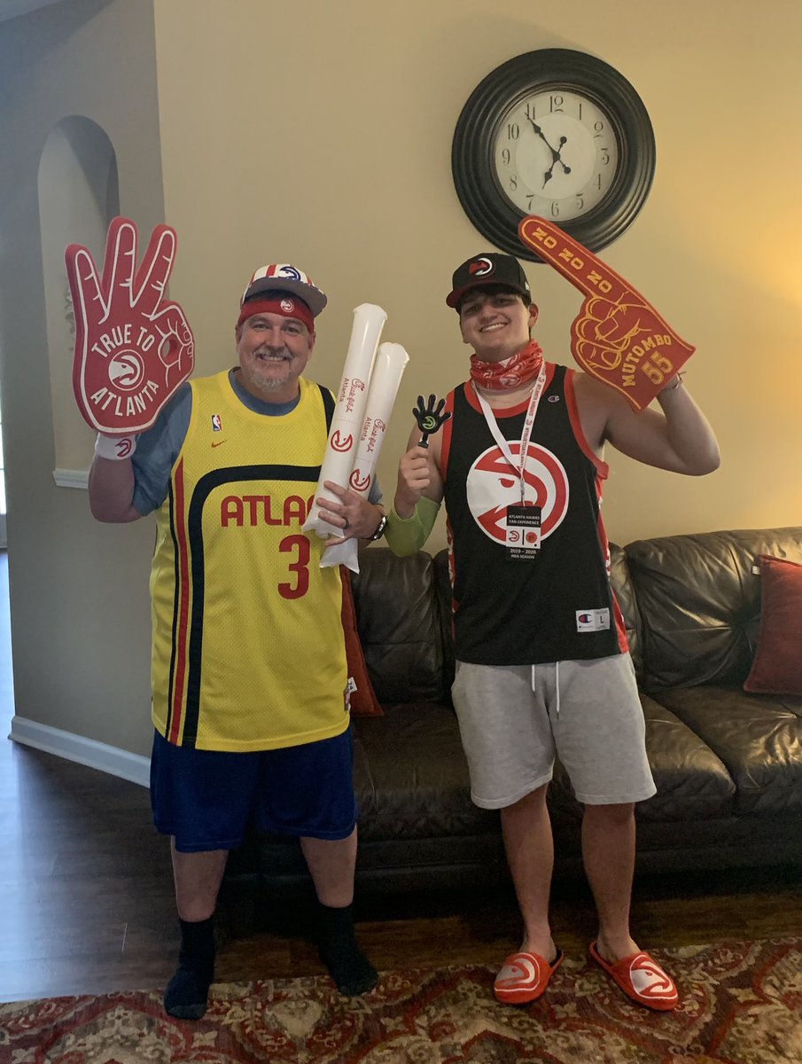 Claire1Farrell's tweet photo. Getting ready for a Hawks win! #BelieveAtlanta #TrueToAtlanta #traeyoung @ATLHawks https://t.co/zSs3JkK87U