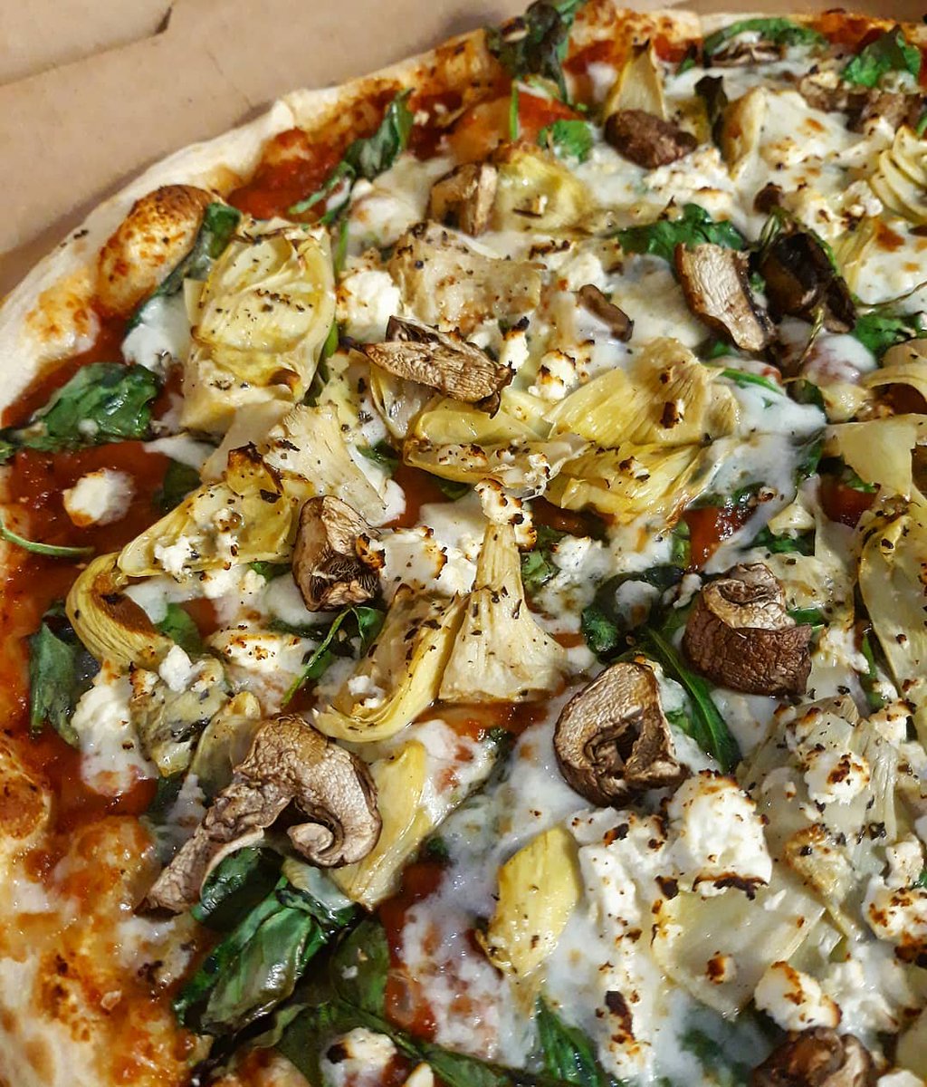RWNewOrleans's tweet photo. Homegrown Pizza is a hidden gem in Gentilly! Family recipes and craft beer are the focus at this New Orleans local husband & wife owned pizzeria. https://t.co/huCPPhqXtf #RWNO https://t.co/oWchZT6blq