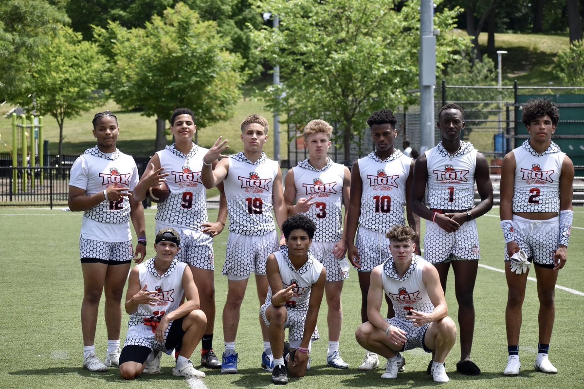 TGK_Athletics's tweet photo. 18u Maine 7v7 team had another great showing at the #openleague bringing their record to 2-1 Highlights to follow and there are a few eye popping catches today @coachd_tgk @Aim_Precision_ @TGK_Grind @VTOSPORTS @CSAPrepStar @ExcelMaine @Rivals @PlayBookAthlete https://t.co/Dpg7Ym8dQg