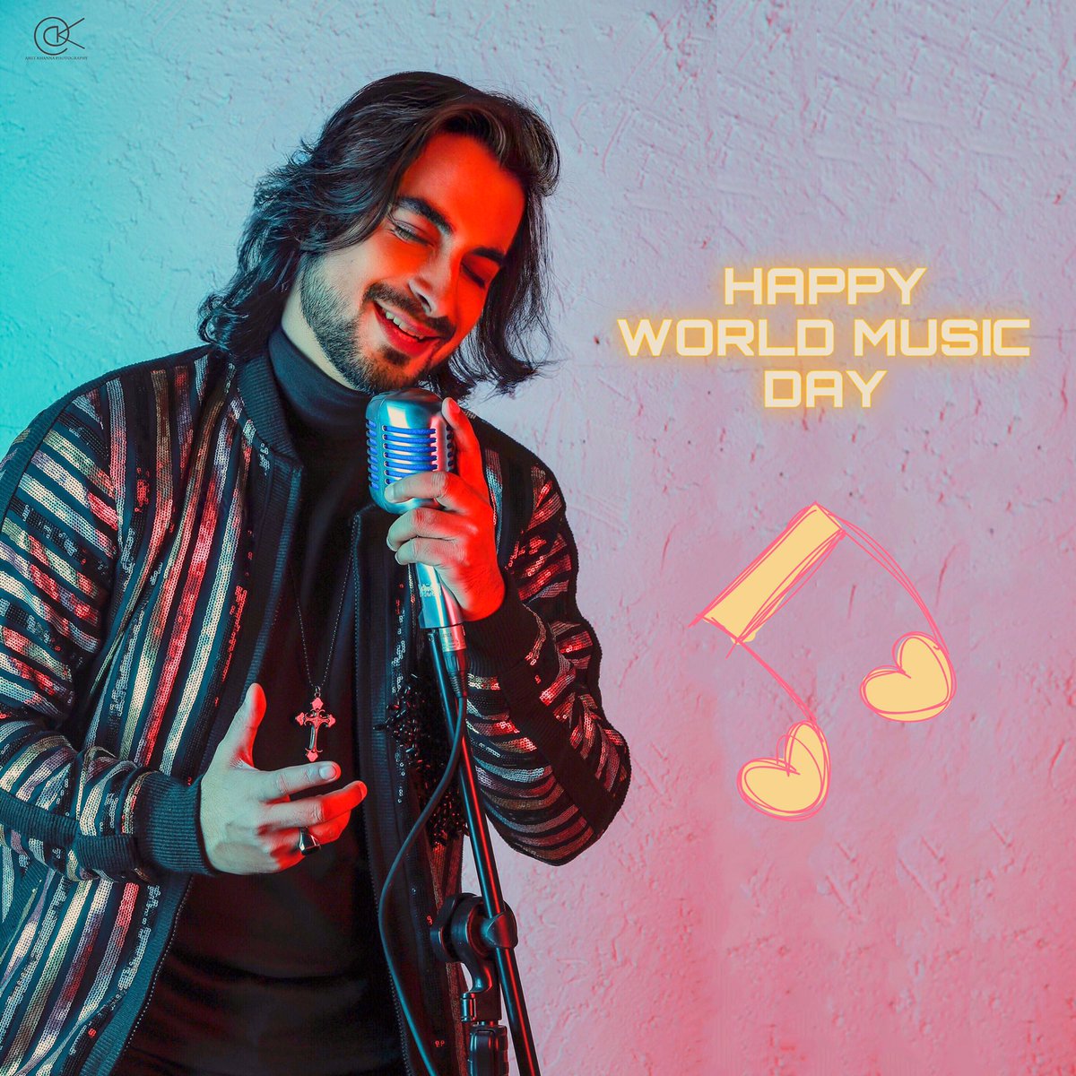BishwajitG22's tweet photo. Music is for all. It’s a higher revelation than all wisdom and philosophy !
#Happy #WorldMusicDay
#bishwajitghosh #bishwajit #music #smile #singer #saufikr #aabhijaona #humekhai #amitkhannaphotography https://t.co/3A7nPmKQOQ