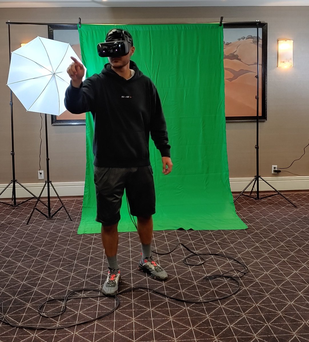 LBXImmersive's tweet photo. Final prep for @LBXImmersive and @varjodotcom San Francisco Demo Days!!!
#VarjoXR3 #VarjoVR3 #XR #mixedreality #VR #VirtualReality https://t.co/a37kWPUKkQ