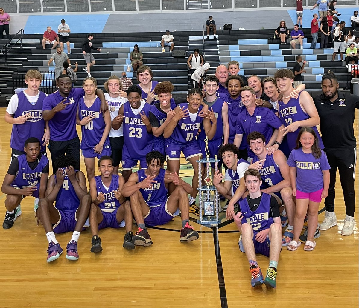 Collins Titans BB tweet media