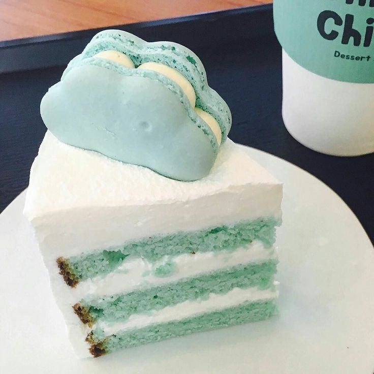 ¡Feliz día del padre! Te amo, daddy!

—le deja una bandeja en la sala a <a href="/JesusOfZuburbia/">Miles Way</a> con una rebanada de pastel y un café—