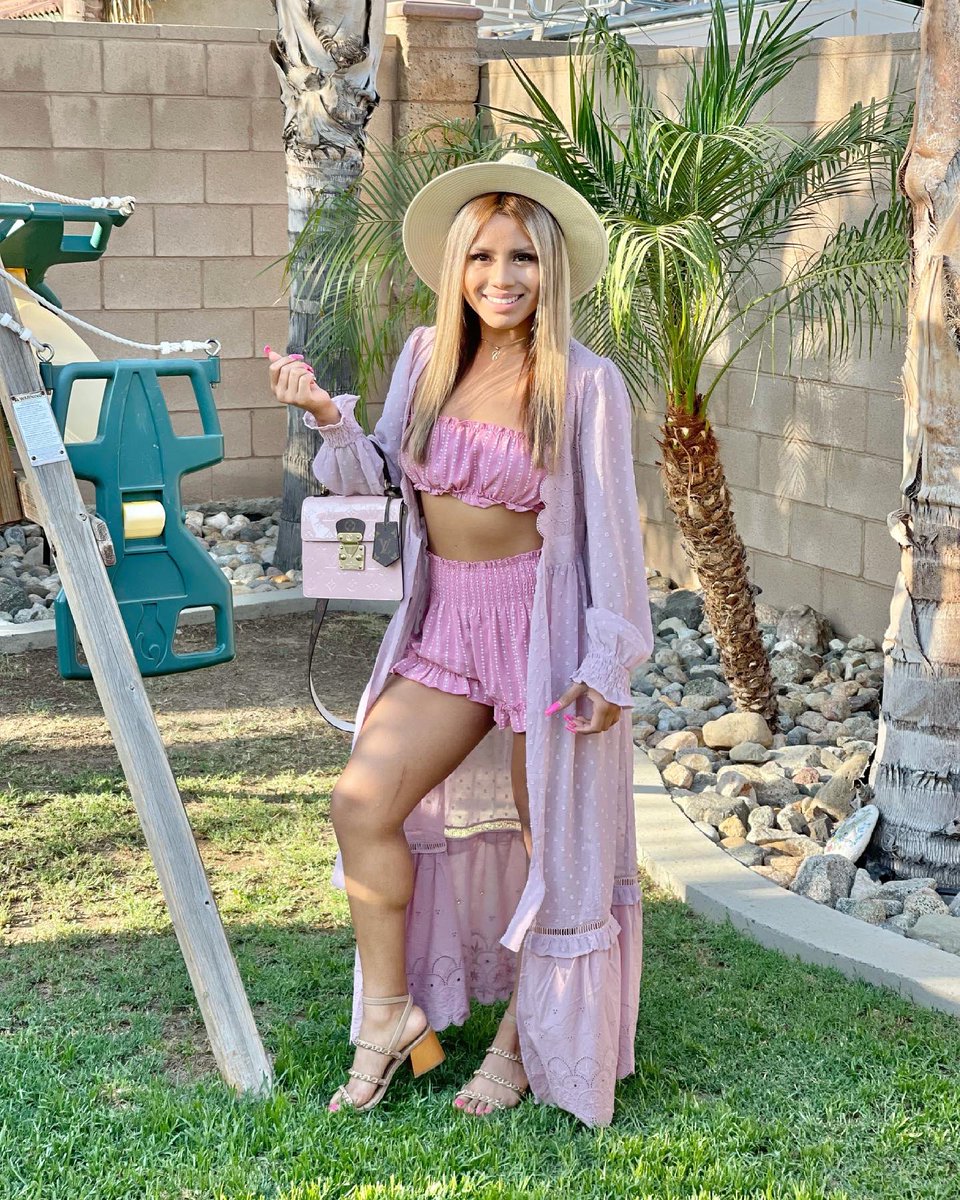 ✌🏽