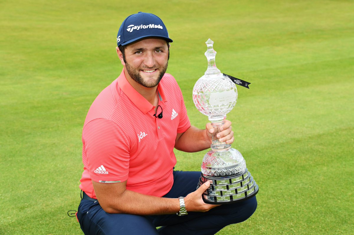 LahinchGolfClub's tweet photo. Congratulations to 2019 @DDFIrishOpen Champion @LahinchGolfClub @JonRahmpga on a scintillating maiden Major Championship victory at Torrey Pines ⛳️🏆#USOpengolf #DDFIO #LahinchGolfClub https://t.co/TwdLOZWNSw