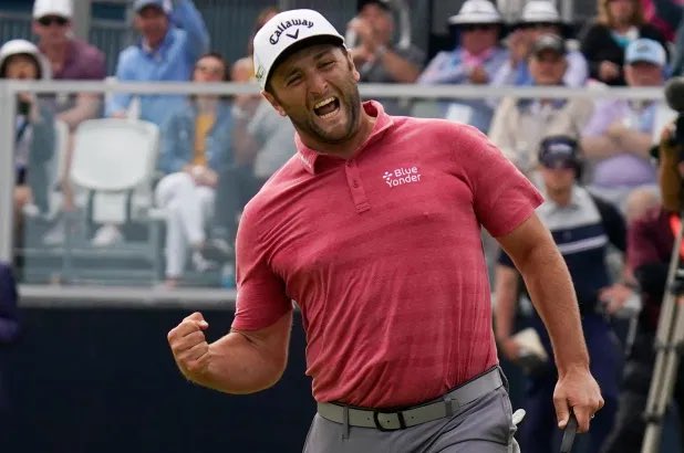 one2shri's tweet photo. ⁦⁦⁦⁦@JonRahmpga⁩ Congratulations #rahmbo - few fingernails left intact -awesome back-to-back birdies on the 17, 18 - unmatched #BYProud #AllInOnBlue https://t.co/1vHUgi0V5v