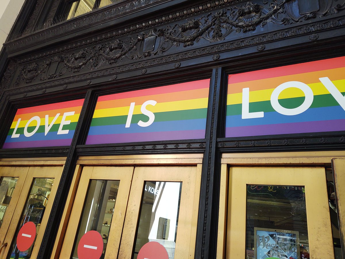 Knterox's tweet photo. En San Francisco se vive con todo Pride 2021 🏳️‍🌈 https://t.co/2gw6naPyAs