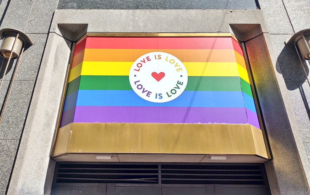 Knterox's tweet photo. En San Francisco se vive con todo Pride 2021 🏳️‍🌈 https://t.co/2gw6naPyAs