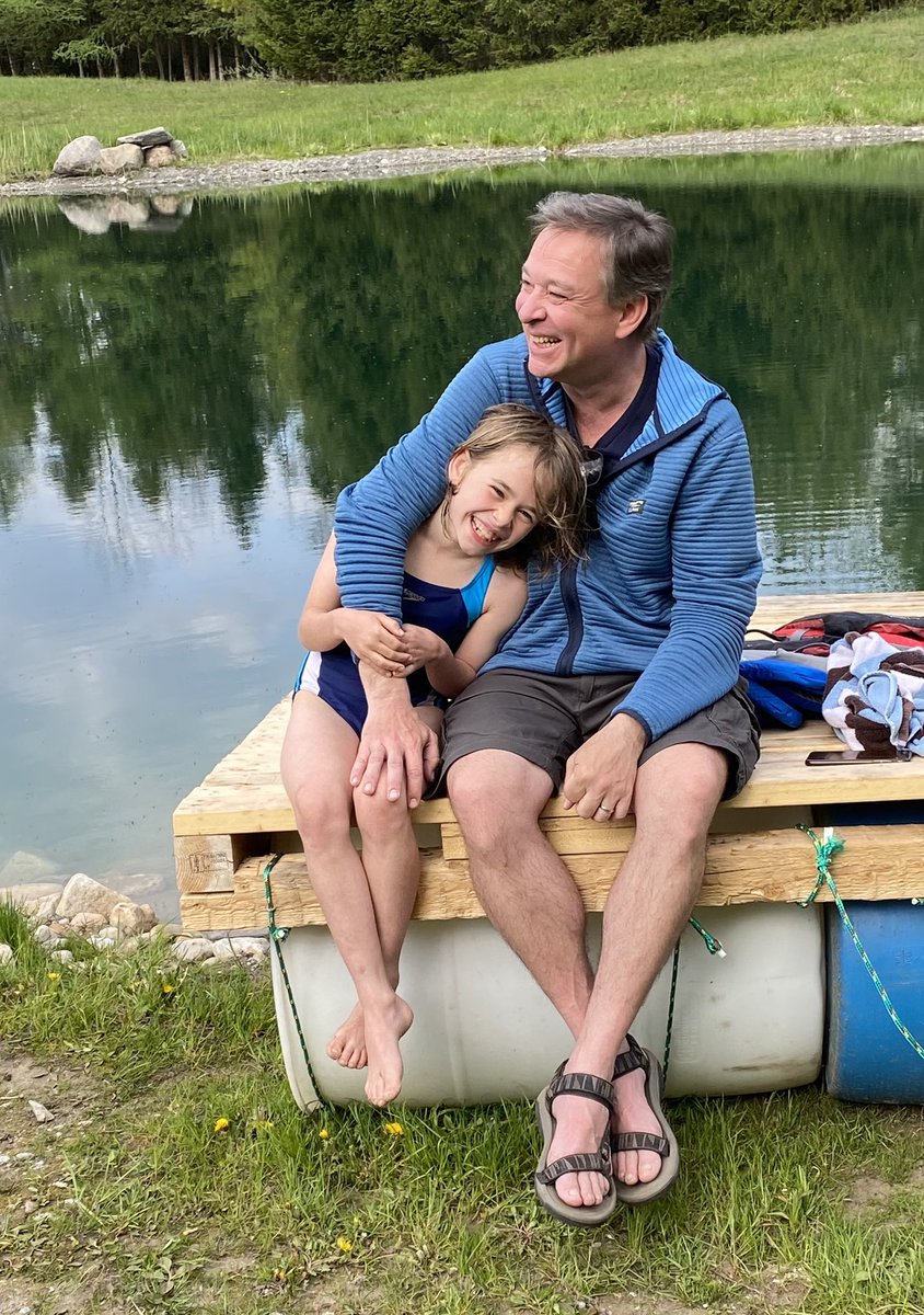 valpicher's tweet photo. They just get each other 💗#HappyFathersDay #likefatherlikedaughter #kickasspapa https://t.co/phhYXvfwLH