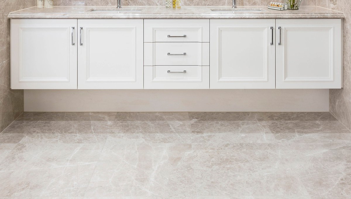 RMSNaturalStone's tweet photo. Vanilla is a gorgeous, durable limestone that looks striking in bathrooms and kitchens.

#vanilla #rmsmarble #marble #limestone #stone #naturalstone #tiles #naturalstonetiles #bathroom #luxurybathroom #luxurydesign #designers #sydneydesigners #sydneyarchitect #sydneybuilders https://t.co/Ar2xHKrO7s