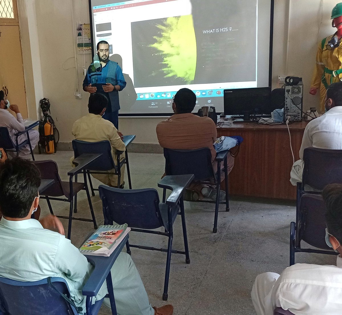 Safetyintellect's tweet image. Hydrogen Sulfide detection and safety training by Sajid Malik.
 safety Intellect