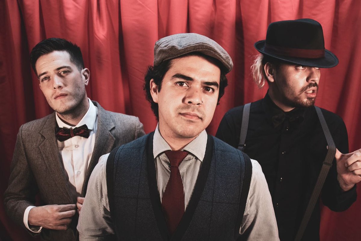 ⚡Nuevo sencillo este viernes #comicoytragico⚡ Lo pueden pre-guardar aquí ➡️casete.ffm.to/comicoytragico