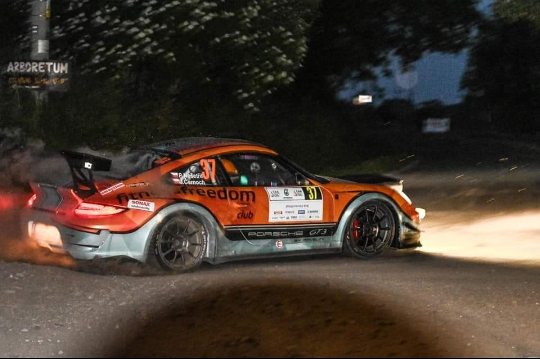 LubomirStauder's tweet photo. Agrotec Rally Hustopeče
Porsche 997 gt3
P. Nešetřil - J. Černoch
Pavelini rally team
#Porsche #night #evening #gravel #czechrally @Nese3l https://t.co/tfXq0DpheU