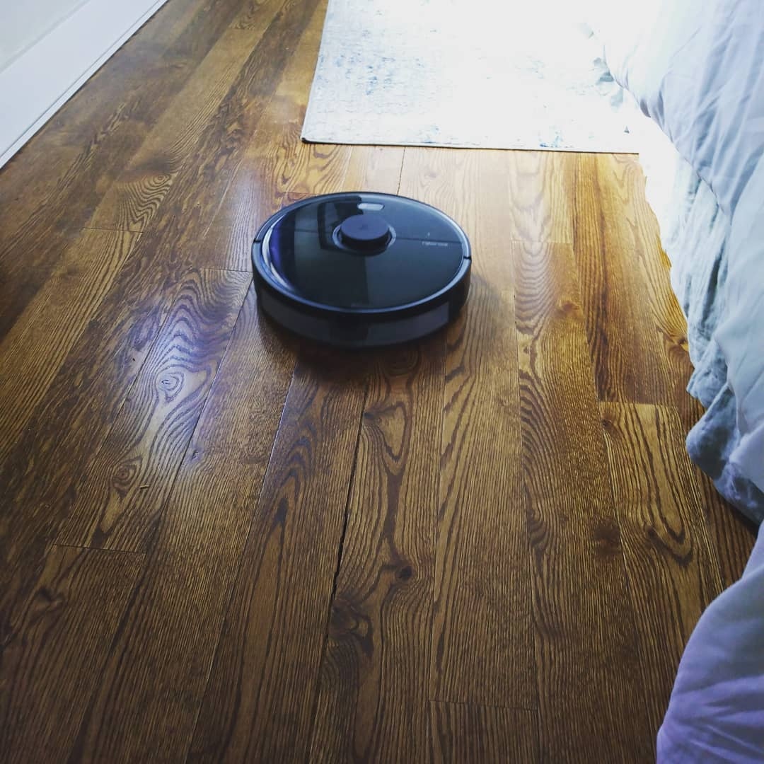 roborockaus's tweet image. @amber.l.armstrong

After testing out a few robot vacuums, this thing out shines the rest! #roborocks5max I think it does a better than I do with a regular vacuum! My floors have never been so clean #yesforroborock