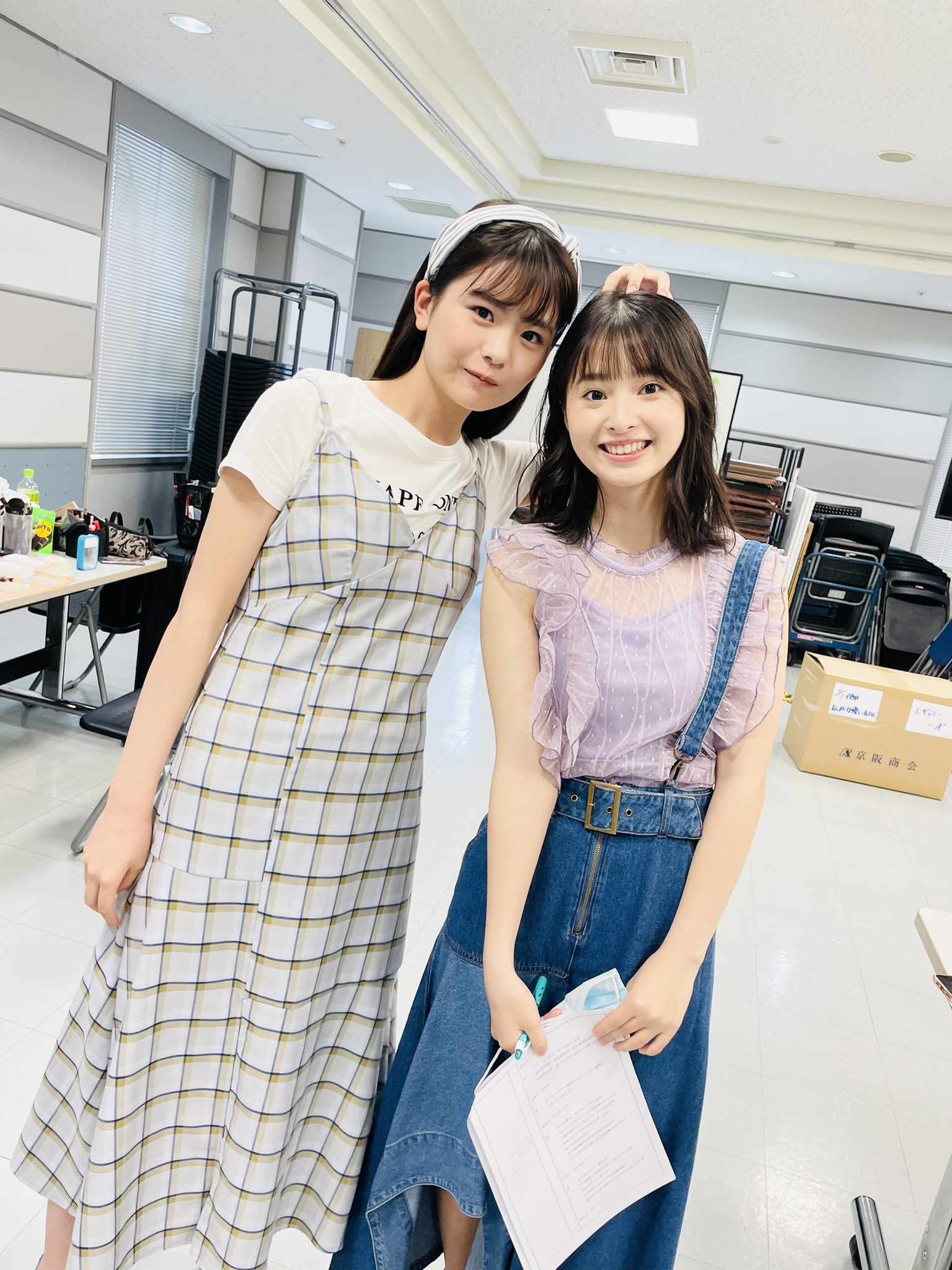 Twitter 上的 Tbsスター育成プロジェクト 私が女優になる日 収録オフショット 先日投稿した 仲良しコンビの別パターン この写真を見てどの演技バトルの衣装かわかる方はいますか 岡田里穗 飯沼愛 私が女優になる日 次回は26日24時58分から Tbs Twitter 上的 Tbsスター育成プロジェクト 私が女優になる日 収録オフショット 先日投稿した 仲良しコンビの別パターン この写真を見てどの演技バトルの衣装かわかる方はいますか 岡田里穗 飯沼愛 私が女優になる日 次回は26日24時58分から Tbs