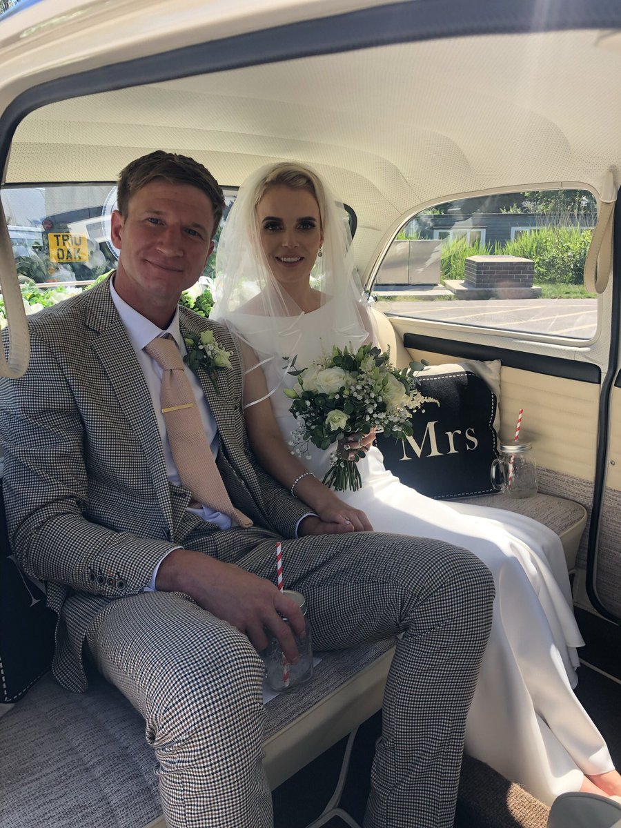 splittywedding's tweet photo. Wedding no 4 - 12th June Ozzy Ozzy Ozzy…oi oi oi 😍 @OfficeCYC #weddingday #Hampshire #westsussex #wedding #Chichester https://t.co/4jz8TGjPS0