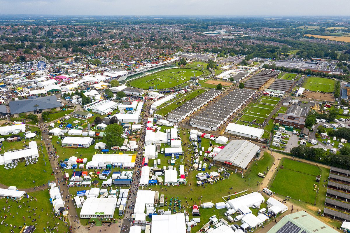WIN A FAMILY PASS TO THE GREAT YORKSHIRE SHOW! ⭐️

We're giving you the chance to WIN a family pass to the Great Yorkshire Show 2021! 

All you need to do to win is:
✅ FOLLOW Your Harrogate on Twitter
👍 LIKE and RETWEET this post

We'll be choosing a winner at random in 1 WEEK!